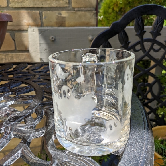 Glass Ghost Mugs - Picture 4 of 8